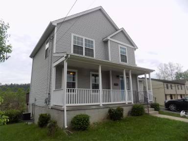 Main picture of 704 Parker Ave