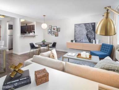 Main picture of 321 W Illinois St