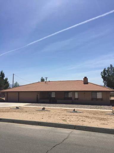 Main picture of 18765 Siskiyou Rd