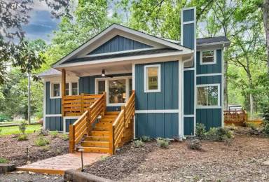 Main picture of 207 Claude Bundrick Rd