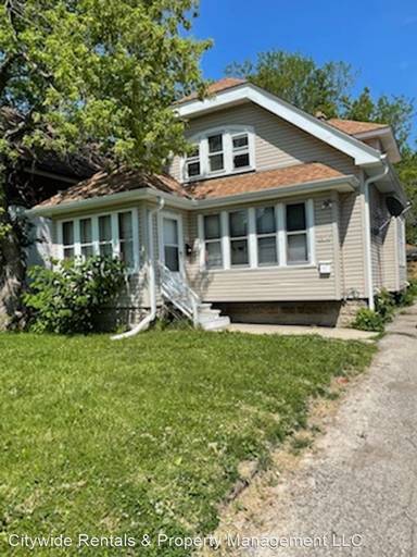 Main picture of 2874 N 57th St