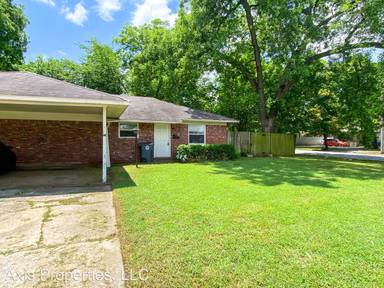 Main picture of 1908 E 51st Pl