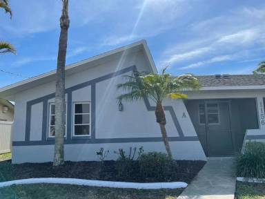 Main picture of 1156 SW 43rd St