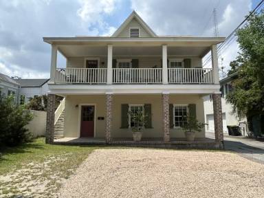 Main picture of 613 Habersham St