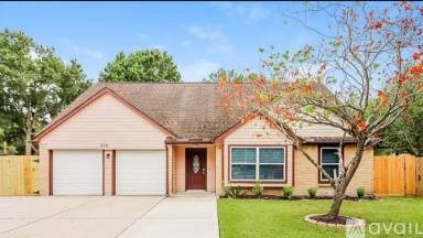 Main picture of 317 Thistlewood Ct