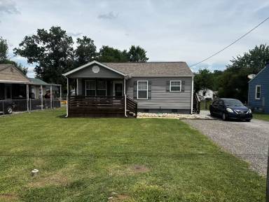 Main picture of 2025 McClung Ave. - 1