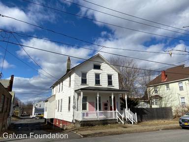 Main picture of 65 N 7th St