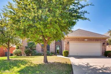 Main picture of 10117 Red Bluff Ln