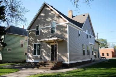 Main picture of 309 N 5th St