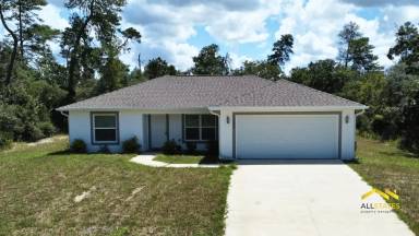 Main picture of 17029 SW 30th Avenue Rd