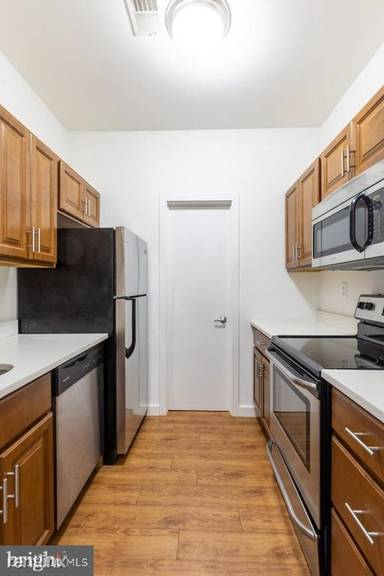 Main picture of 109 W Wildey St