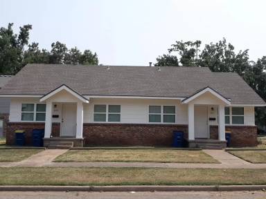 Main picture of 101 N Husband St