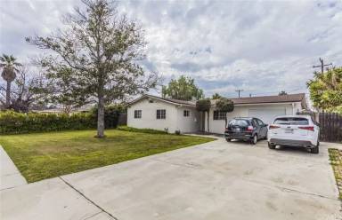 Main picture of 2137 S Oertley Dr
