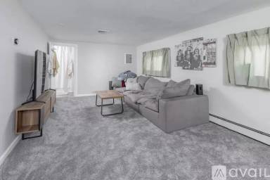 Main picture of 23 Apple Ave