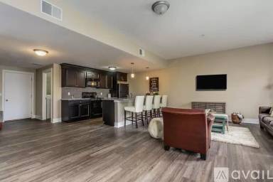 Main picture of 5855 S Quarterline Rd