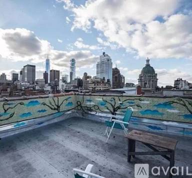 Main picture of 167 Mott St