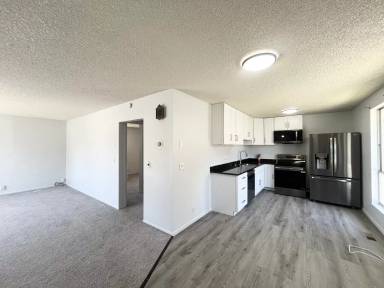 Main picture of 1265 E Crandall Ave