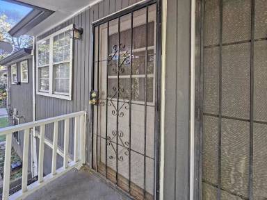 Main picture of 1670 Lakewood Ave SE