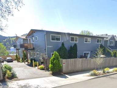 Main picture of 8234 N Edison St