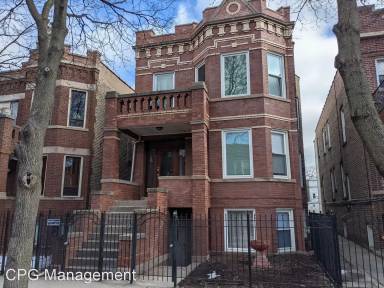 Main picture of 2513 N Avers Ave