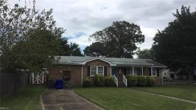 Main picture of 8906 Hastings St