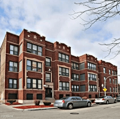 Main picture of 7436 S Kingston Ave