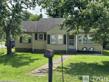 Main picture of 1503 Kenneth Ave