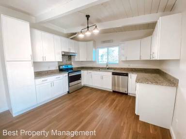 Main picture of 5748 Musick Ave