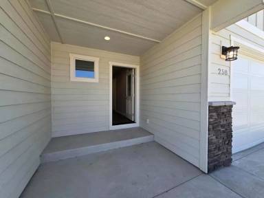 Main picture of 258 Emma Dr