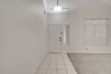 Main picture of 8621 Sierra Cima Ln