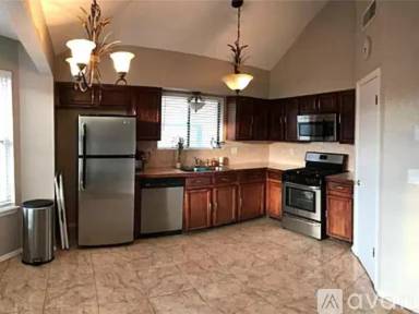 Main picture of 520 Woodbine Ln