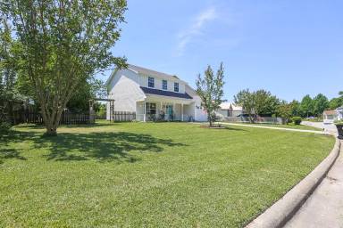 Main picture of 103 Ponderosa Dr