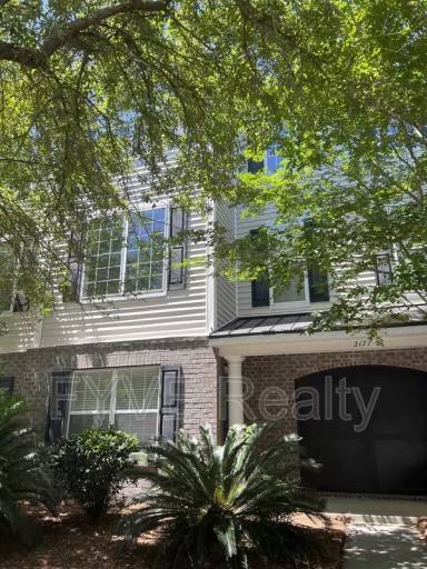 Main picture of 2177 Blakers Blvd