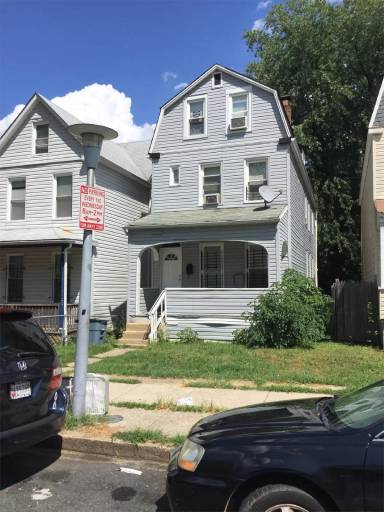 Main picture of 313 S Augusta Ave