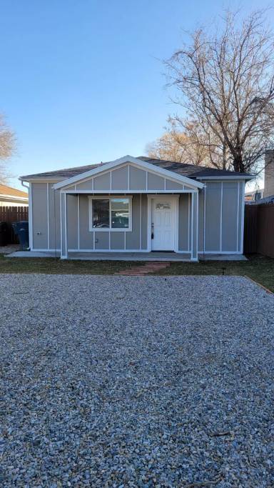 Main picture of 127 W 7065 S