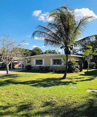 Main picture of 1542 Coconut Dr
