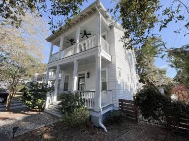 Main picture of 1051 Phillips Park Dr