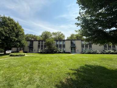 Main picture of 639 W Park Ave