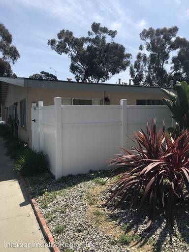 Main picture of 734 Sidonia Ave