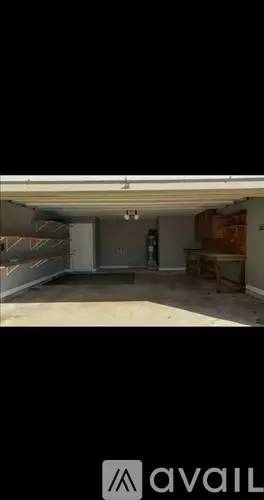 Main picture of 413 Narcissus St