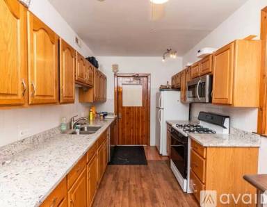 Main picture of 4209 N Ashland Ave