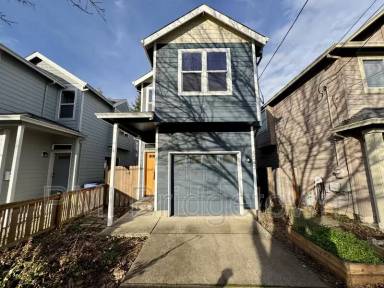 Main picture of 5043 SE Reedway St