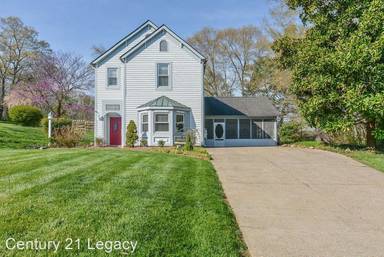 Main picture of 112 Magnolia Dr