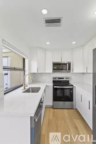 Main picture of 6225 NW 171st St