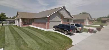 Main picture of 221 S Maize Rd