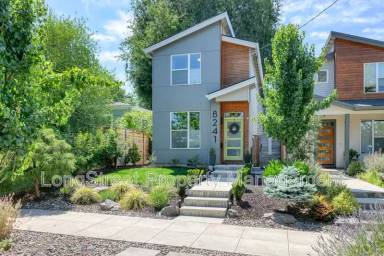 Main picture of 8241 N Chautauqua Blvd