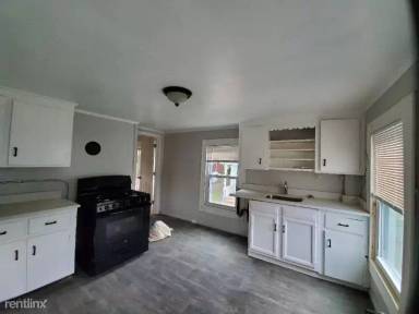 Main picture of 173 Beacon St