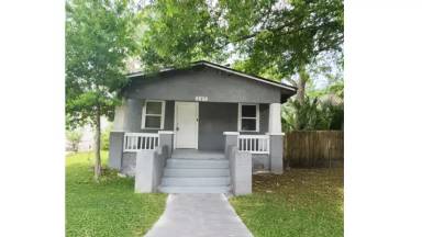 Main picture of 737 Baker Ave