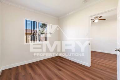 Main picture of 428 N Poplar Ave