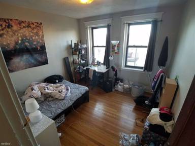 Main picture of 27 Saint Lukes Rd
